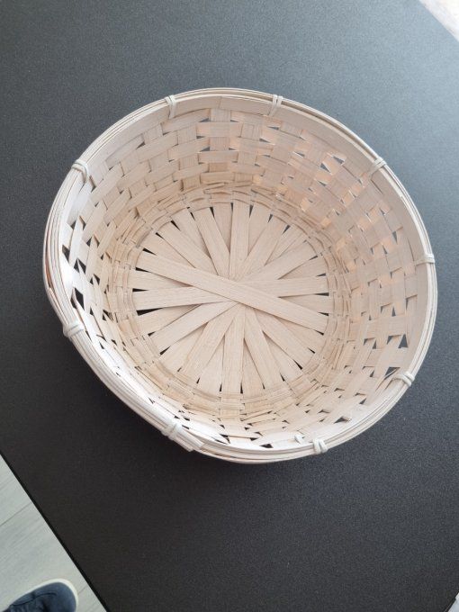 Panier rond blanc en bambou